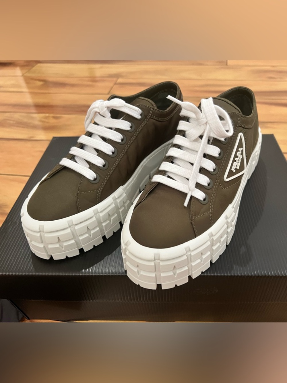 Prada Double Wheel low-top sneakers, size 10 - Picture 2 of 7